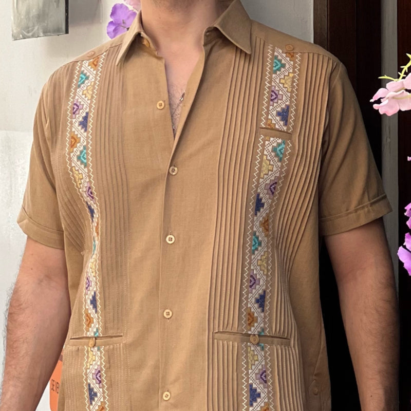 GUAYABERA CAMELLO