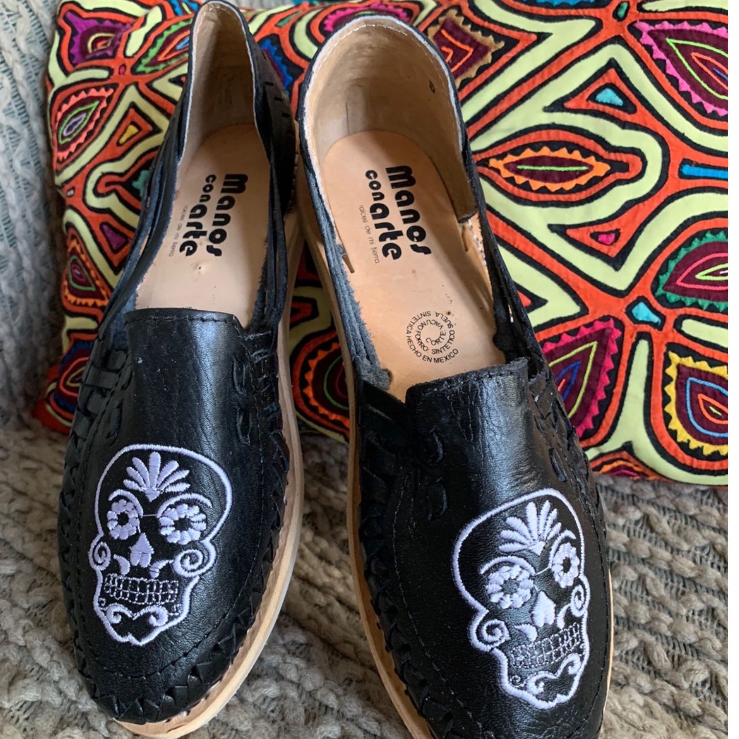 Skull flats hot sale